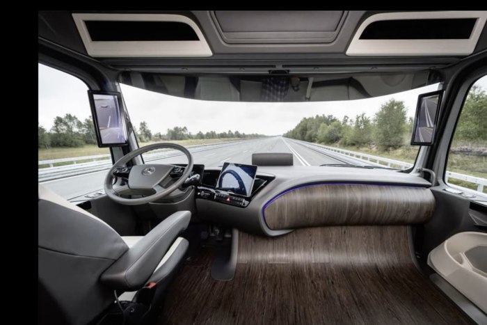 Mercedes Benz 2025
