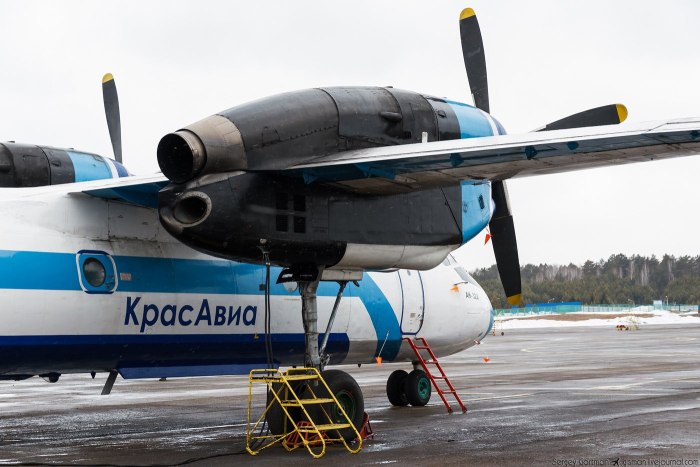 Двигатель АН-32