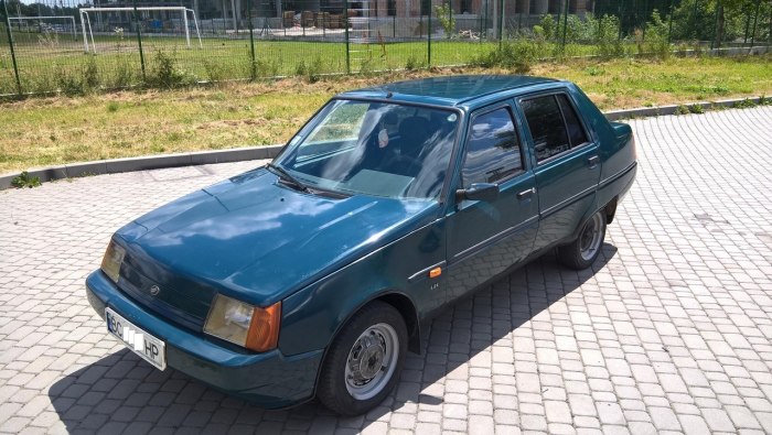 ЗАЗ 1103 седан
