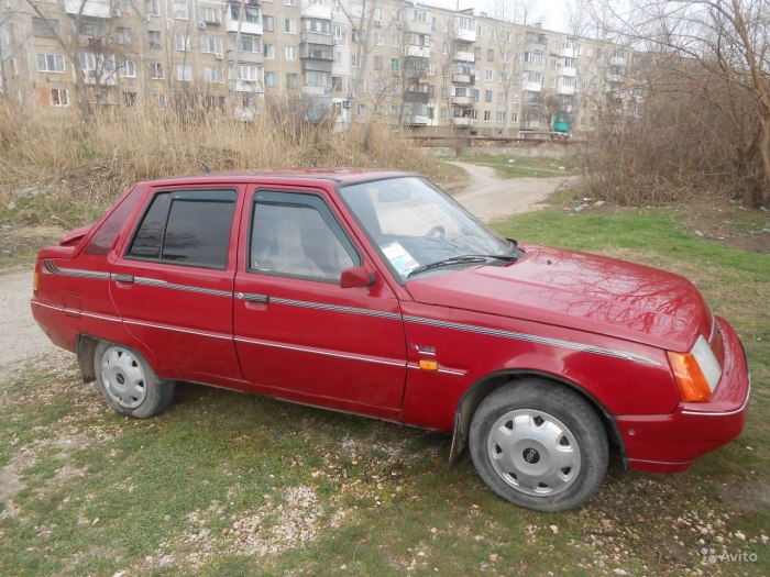ЗАЗ-1102 «Таврия»