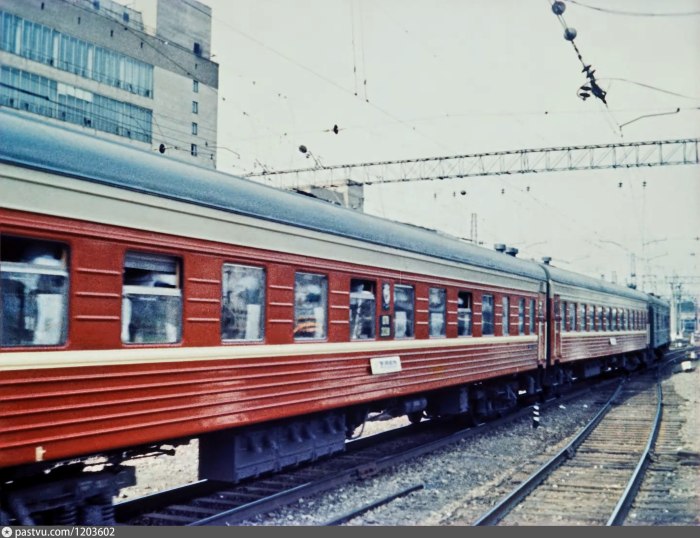 Фирменный поезд Урал 015е Екатеринбург Москва