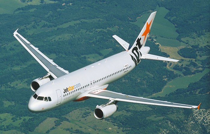 А-320 самолет