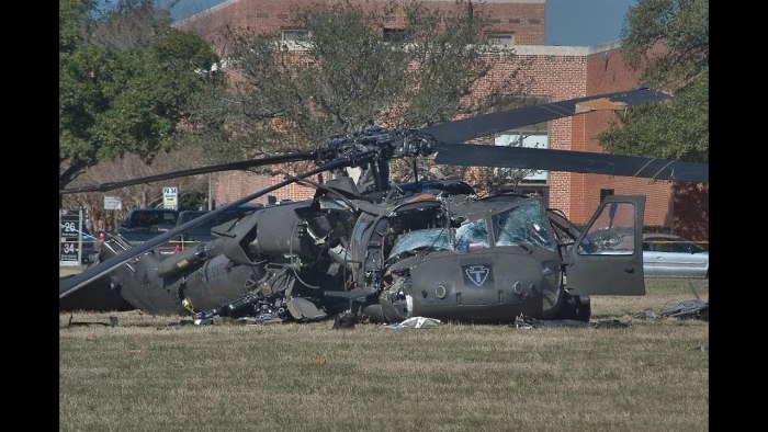 Вертолёт uh-60 Black Hawk
