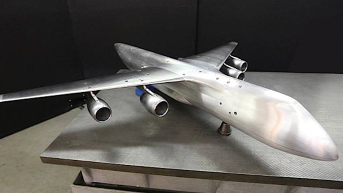 АН-124 слон