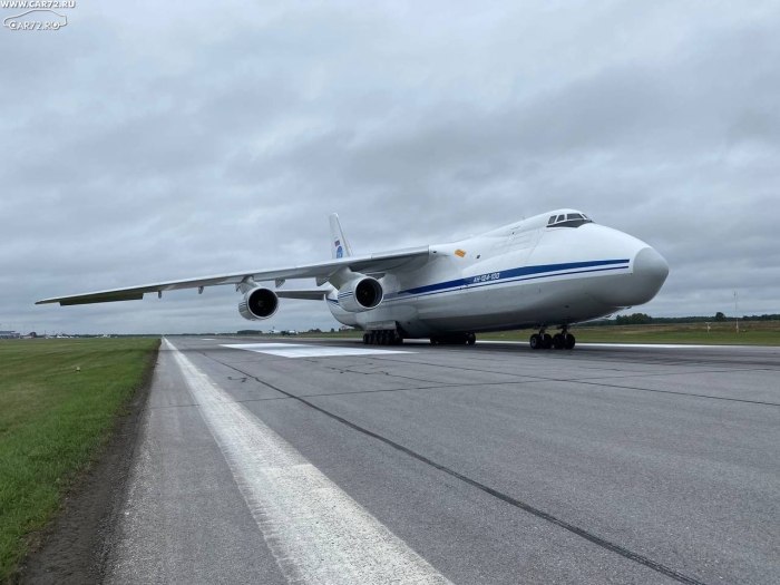 Самолет Руслан АН 124