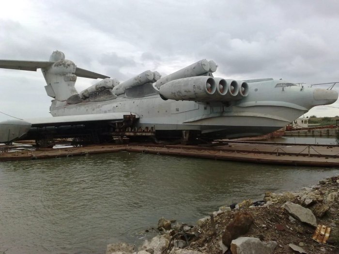 Лунь экраноплан в Дербенте
