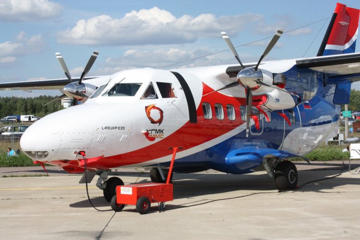 L410 самолет