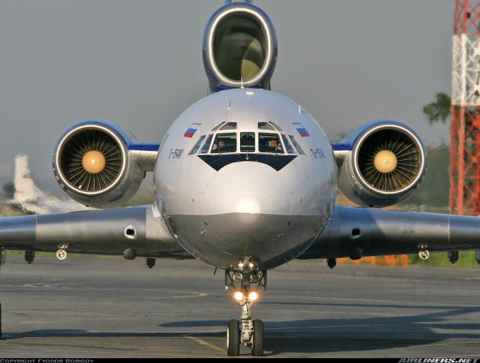 Самолёт Tupolev tu 154