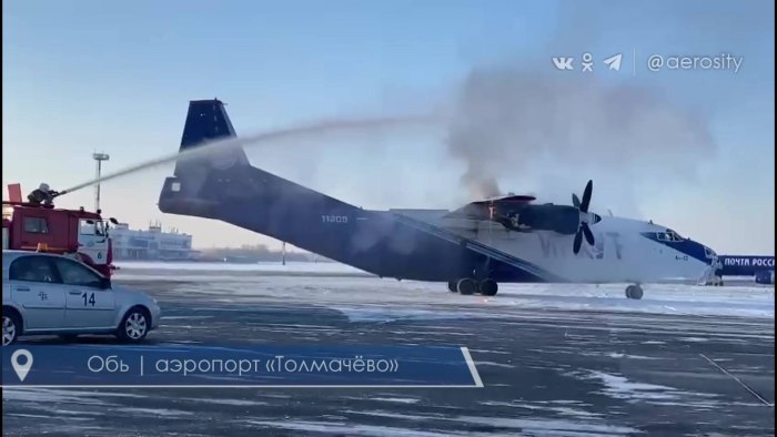 АН 12 грузовой самолет