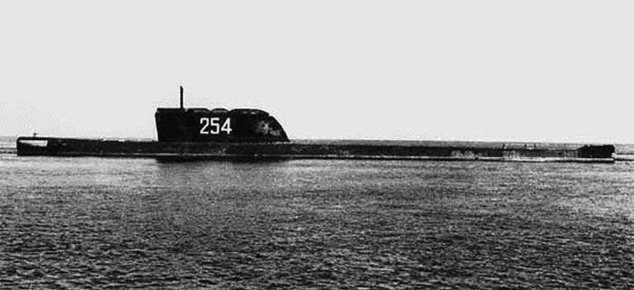 Советская атомная подводная лодка к-19