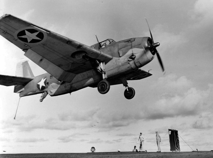 Самолёт TBF Avenger