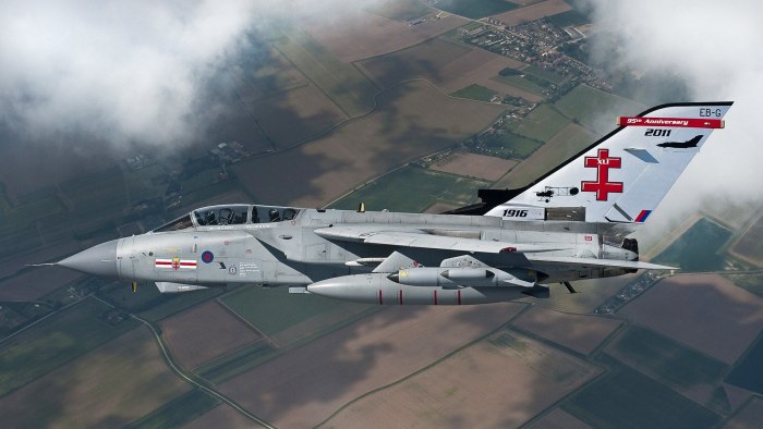 Самолет Торнадо gr4