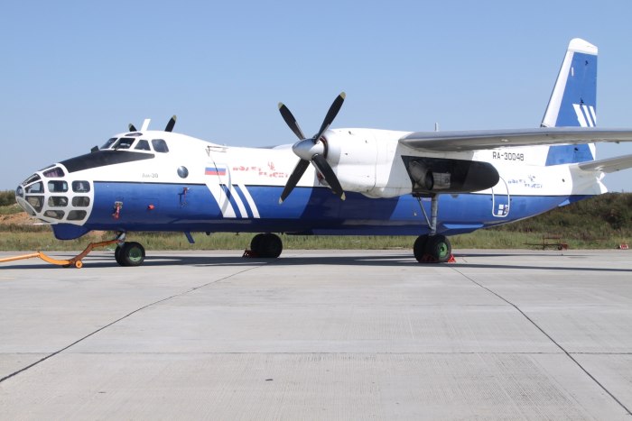АН-30 самолёт