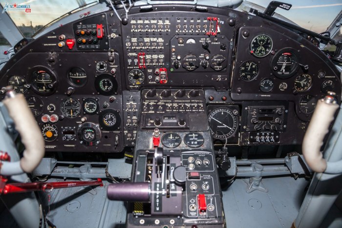 Пилотская кабина АН-2