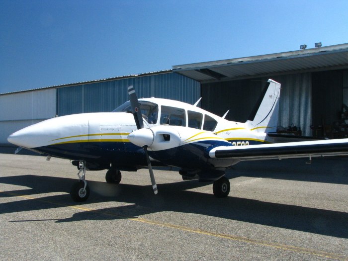 Piper pa-23-250 Aztec