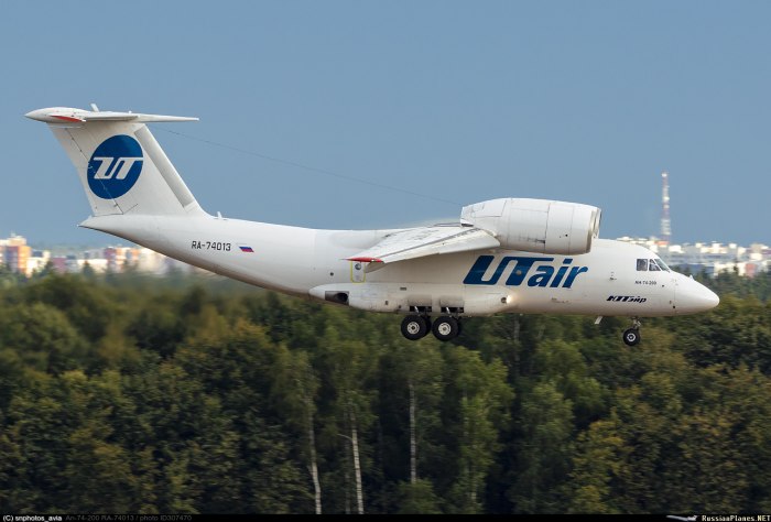 АН-74 шасси