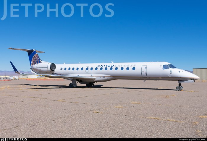 Embraer 165
