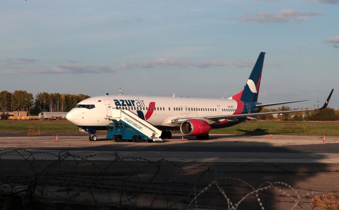 737-900 Azur Air