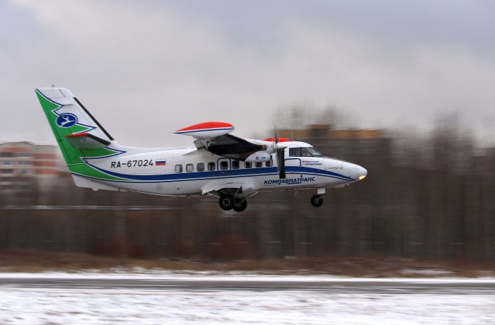 АН-24 пассажирский самолёт Комиавиатранс