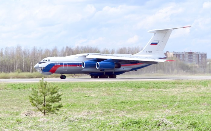 Самолет сыктывкар сочи