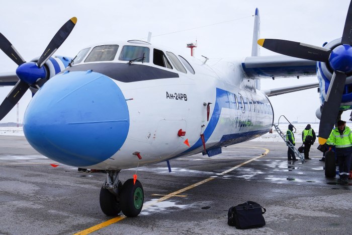 Самолёт АН 24 КРАСАВИА