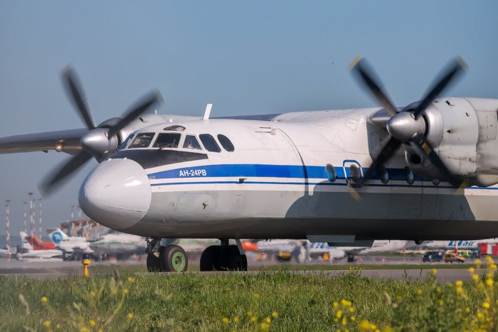 АН 24 турбовинтовой