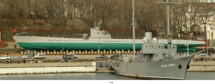 Подводная лодка Сталинец