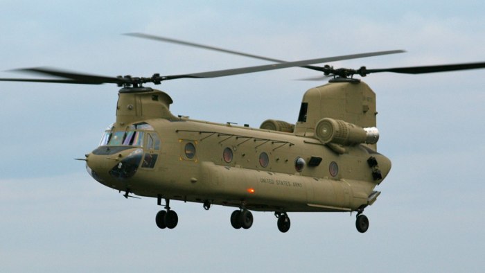 Вертолет Ch-47 Chinook