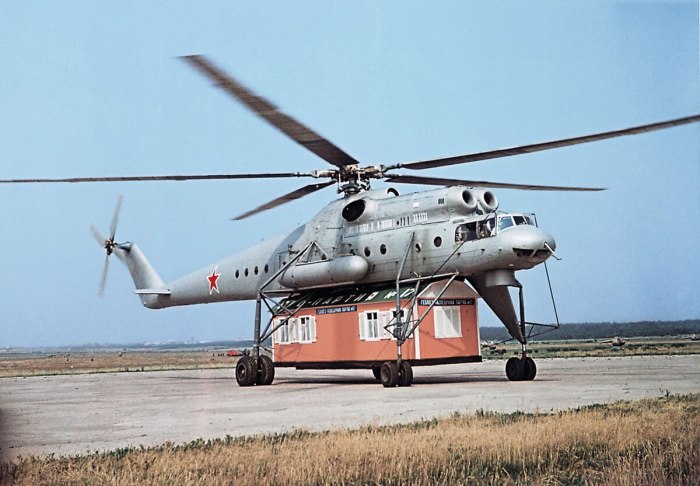 Транспортный вертолет-кран ми-10к