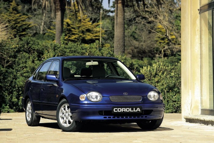 Toyota Corolla e110