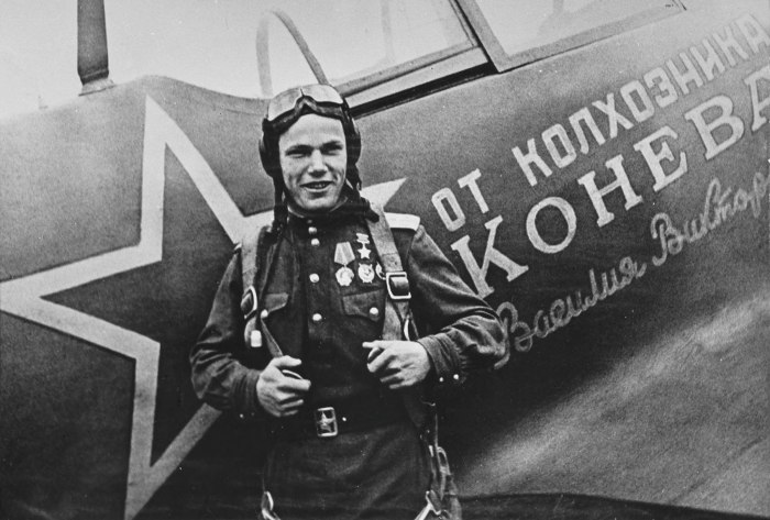 Летчики герои советского Союза Кожедуб
