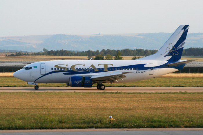 Boeing 737-300 scat