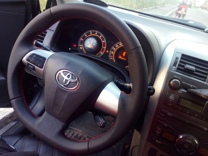 Toyota Corolla 2008 руль