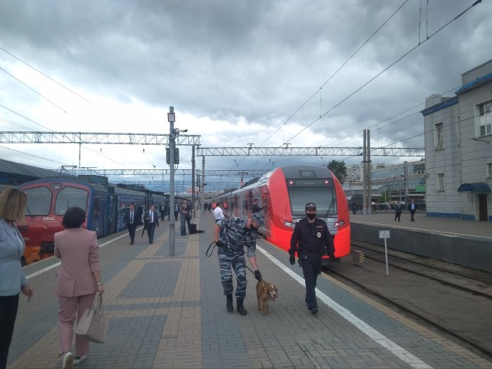 Москва Ярославская вокзал поезда Ласточка