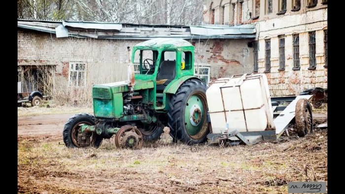 ДТ-80 трактор