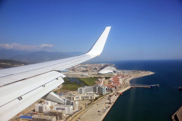 Аэропорт Сочи море