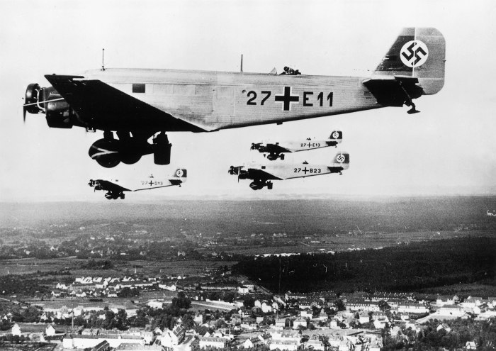 Самолёт Юнкерс ю 52