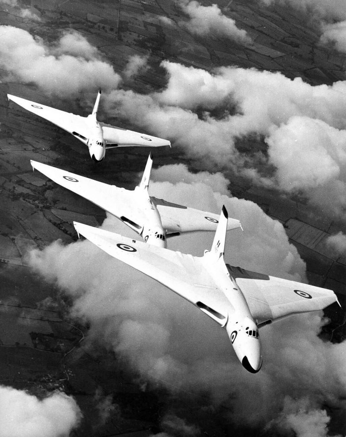 Avro Vulcan самолет
