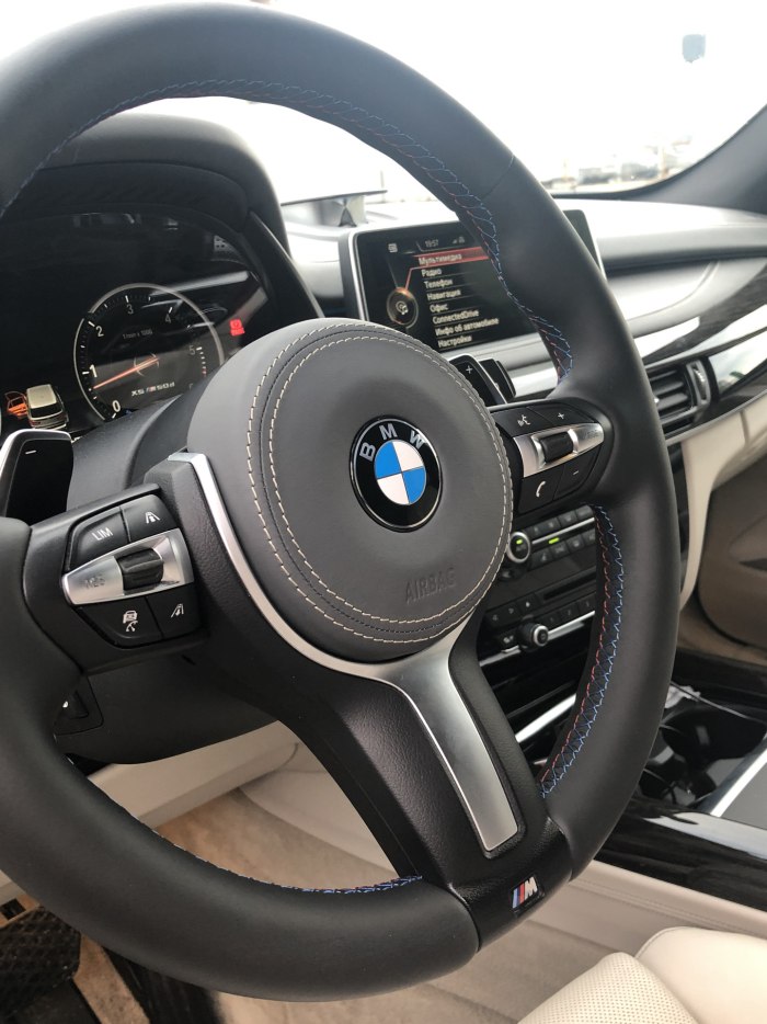 BMW x5 f15 руль
