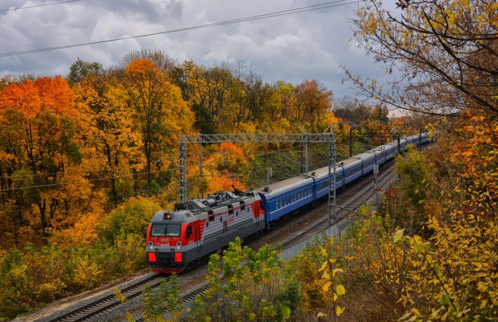 Железная дорога осень