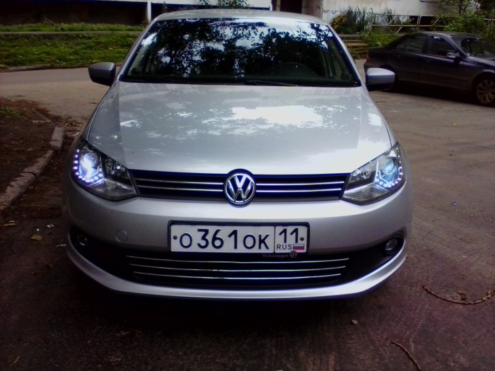 Фары VW Polo sedan 2011