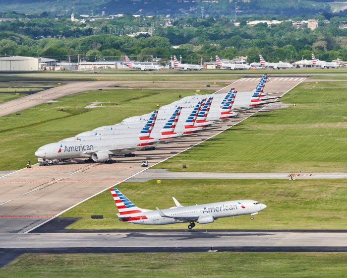 Самолет American Airlines