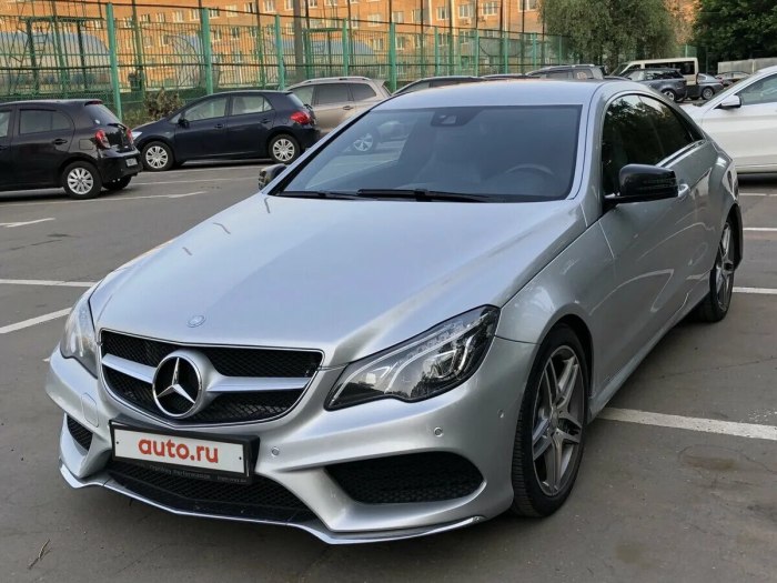 Mercedes Benz w212 Рестайлинг серебристый