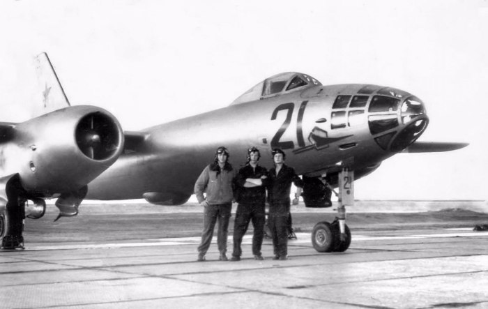 Самолет ил-28