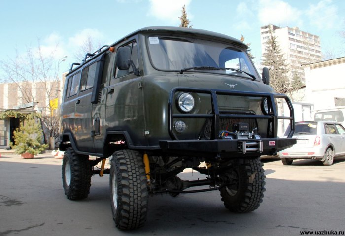 УАЗ Буханка 2206