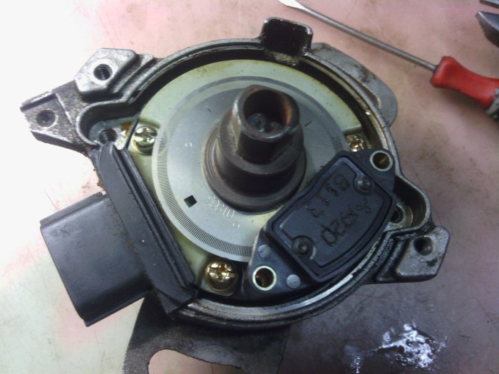 Датчик холла Nissan sr20de