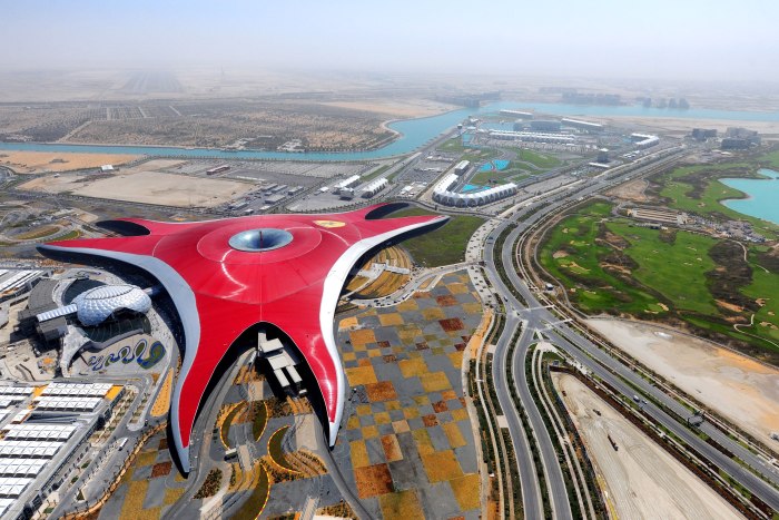 Ferrari World Абу-Даби