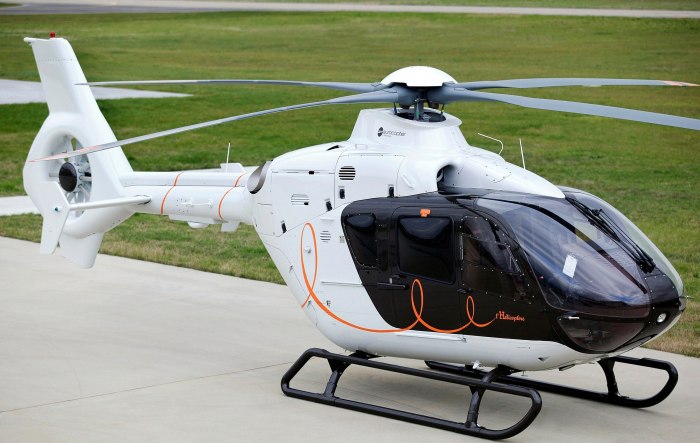 Ec135 вертолет
