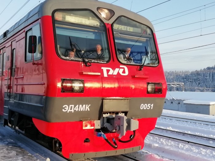 Электропоезд Новокузнецк