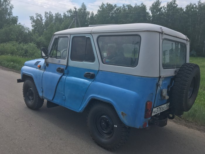 УАЗ 31519 синий